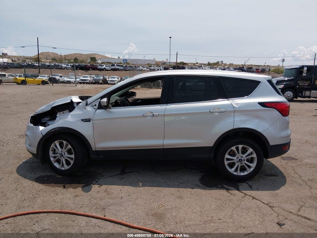 Ford ESCAPE SE 2019 1FMCU9GD1KUB60555 Image 14
