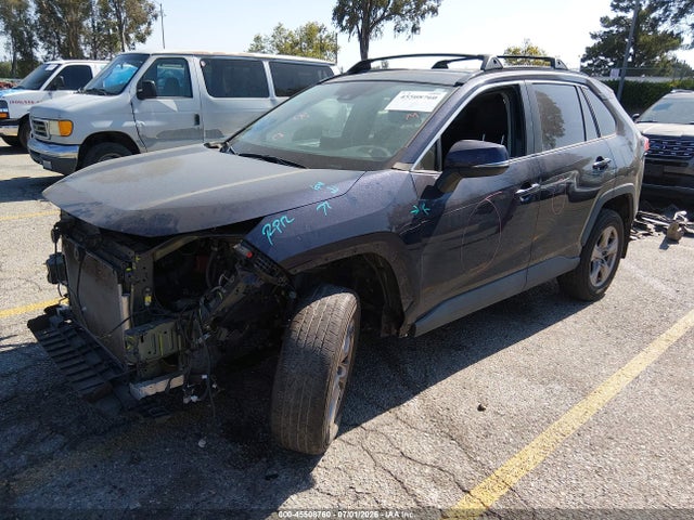 Toyota Rav4 Xle 2023 2T3W1RFV3PW257917 Image 2