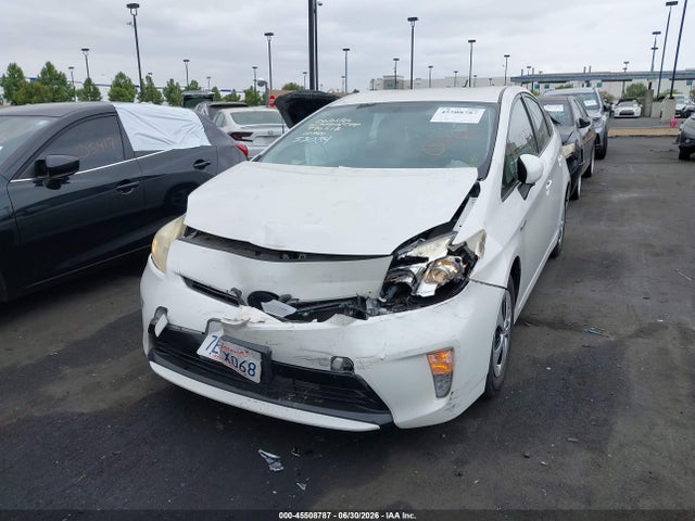 Toyota Prius Two 2014 JTDKN3DU3E0369984 Image 6