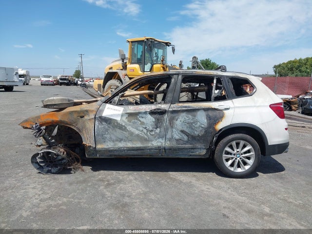 BMW X3 Xdrive28i 2015 5UXWX9C55F0D53717 Image 13