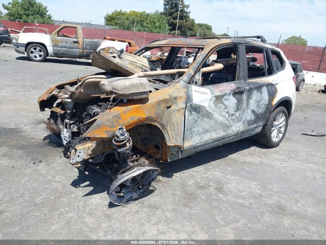 BMW X3 Xdrive28i 2015 5UXWX9C55F0D53717 Image 2
