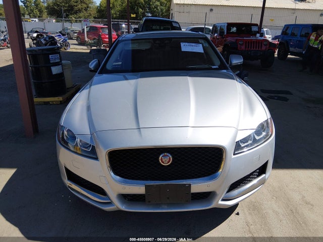 Jaguar Xf 20d Prestige 2017 SAJBE4BN1HCY48801 Image 12
