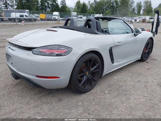 WP0CB2A80KS228742 Porsche 718 Boxster S