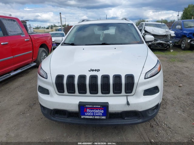 45508957 :رقم المزاد ، 1C4PJMCS6HW602717 vin ، 2017 Jeep Cherokee Latitude 4x4 مزاد بيع