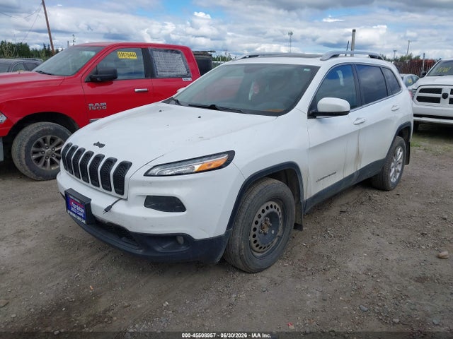 45508957 :رقم المزاد ، 1C4PJMCS6HW602717 vin ، 2017 Jeep Cherokee Latitude 4x4 مزاد بيع