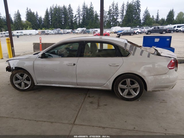 2013 Volkswagen Passat 2.5l Se მანქანა იყიდება აუქციონზე, vin: 1VWBP7A36DC071310, აუქციონის ნომერი: 45508978
