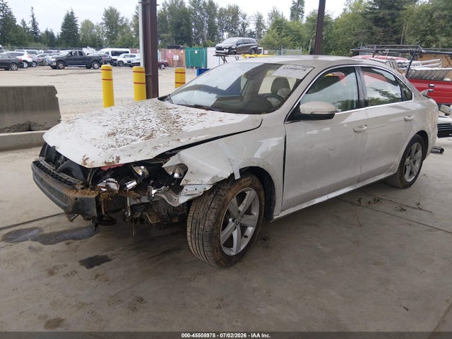 2013 Volkswagen Passat 2.5l Se მანქანა იყიდება აუქციონზე, vin: 1VWBP7A36DC071310, აუქციონის ნომერი: 45508978