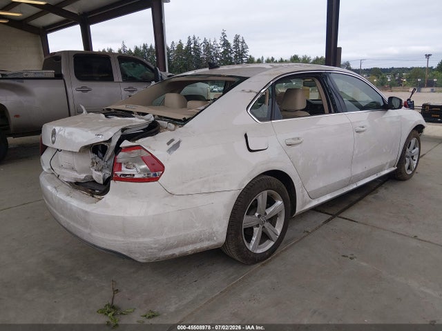 2013 Volkswagen Passat 2.5l Se მანქანა იყიდება აუქციონზე, vin: 1VWBP7A36DC071310, აუქციონის ნომერი: 45508978