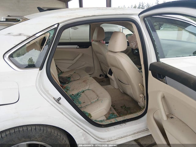 2013 Volkswagen Passat 2.5l Se მანქანა იყიდება აუქციონზე, vin: 1VWBP7A36DC071310, აუქციონის ნომერი: 45508978