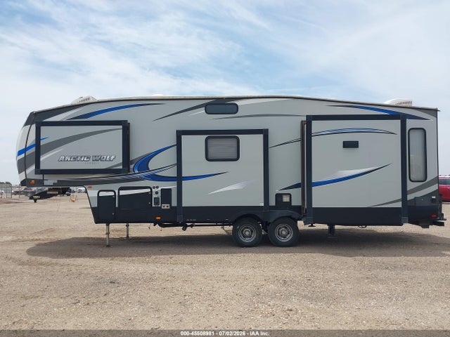 Продаж на аукціоні авто 2018 Forest River Cherokee 30' 5th Wheel, vin: 5ZT3CKVB7J2701987, номер лоту: 45508981