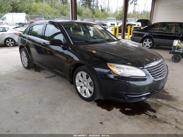 45509017 :رقم المزاد ، 1C3CCBAB4DN764348 vin ، 2013 Chrysler 200 Lx مزاد بيع