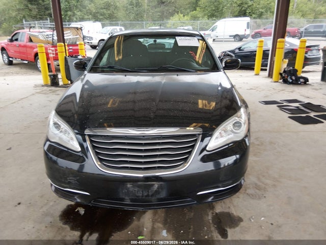 45509017 :رقم المزاد ، 1C3CCBAB4DN764348 vin ، 2013 Chrysler 200 Lx مزاد بيع