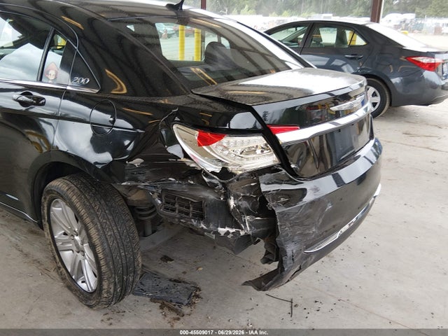 45509017 :رقم المزاد ، 1C3CCBAB4DN764348 vin ، 2013 Chrysler 200 Lx مزاد بيع