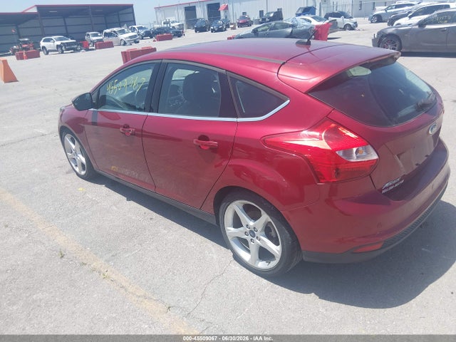 45509067 :رقم المزاد ، 1FADP3N27DL108070 vin ، 2013 Ford Focus Titanium مزاد بيع