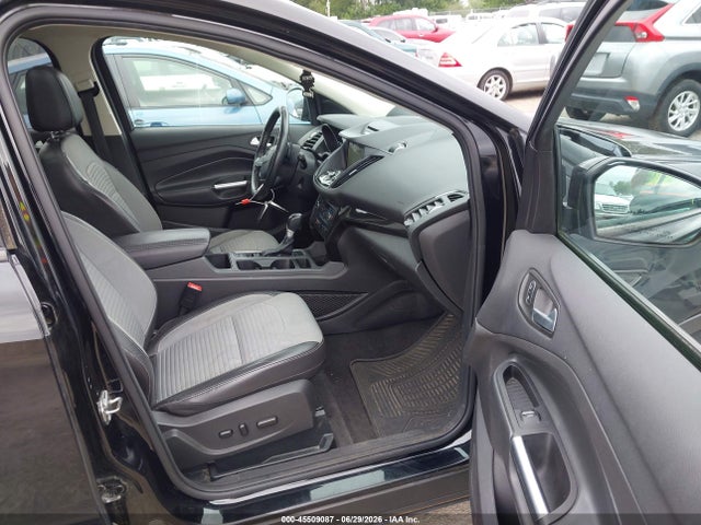 Ford Escape Titanium 2017 1FMCU9J9XHUE75013 Image 5