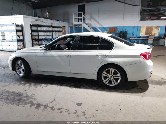 2017 Bmw 330i Xdrive მანქანა იყიდება აუქციონზე, vin: WBA8D9G35HNU61721, აუქციონის ნომერი: 45509114