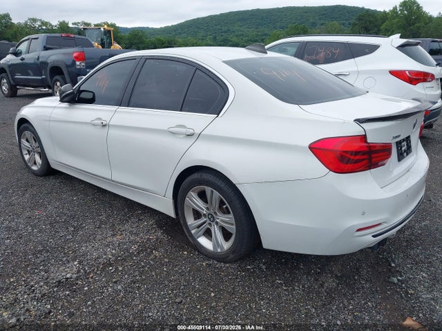 2017 Bmw 330i Xdrive მანქანა იყიდება აუქციონზე, vin: WBA8D9G35HNU61721, აუქციონის ნომერი: 45509114