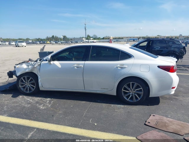 2016 Lexus Es 300h მანქანა იყიდება აუქციონზე, vin: JTHBW1GG6G2105347, აუქციონის ნომერი: 45509166