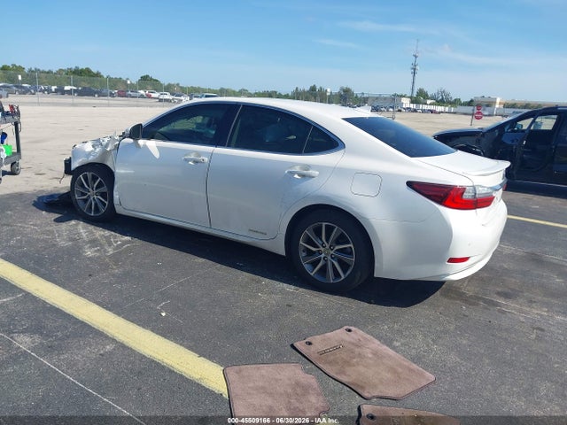 2016 Lexus Es 300h მანქანა იყიდება აუქციონზე, vin: JTHBW1GG6G2105347, აუქციონის ნომერი: 45509166