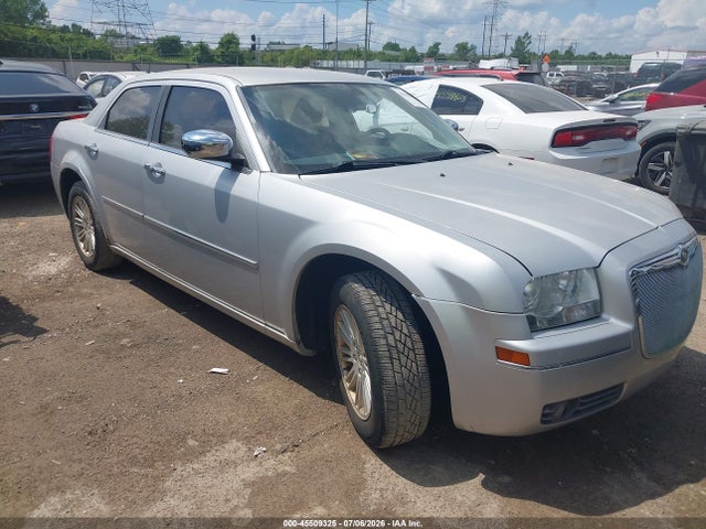 45509325 :رقم المزاد ، 2C3CA5CV9AH180272 vin ، 2010 Chrysler 300 Touring/signature Series/executive Series مزاد بيع