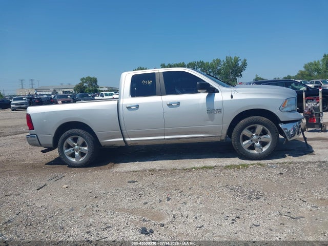 1C6RR7GG7JS310524 RAM 1500 Big Horn 4x4 6&#039;4 Box