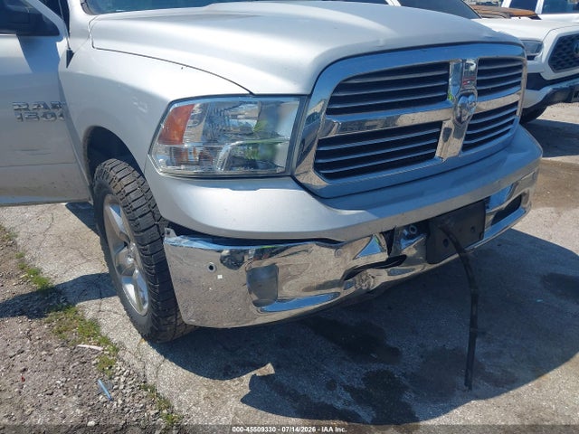 1C6RR7GG7JS310524 RAM 1500 Big Horn 4x4 6&#039;4 Box
