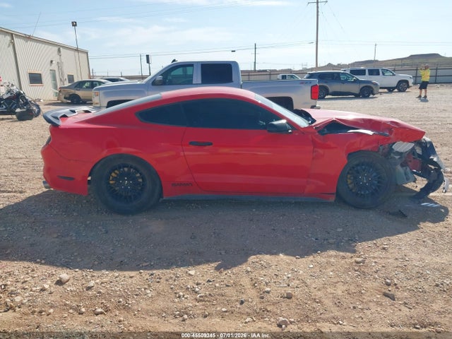 2016 Ford Mustang V6 მანქანა იყიდება აუქციონზე, vin: 1FA6P8AM9G5271311, აუქციონის ნომერი: 45509345
