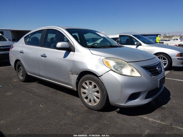 2013 Nissan Versa 1.6 Sv მანქანა იყიდება აუქციონზე, vin: 3N1CN7AP1DL866823, აუქციონის ნომერი: 45509352
