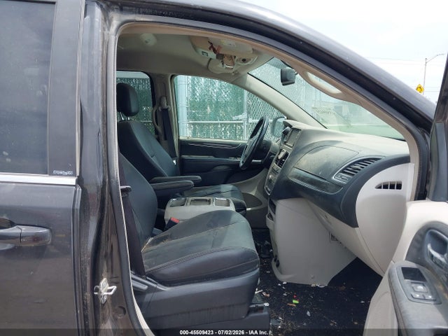 2C4RC1BG1ER219206 Chrysler Town &amp; Country Touring