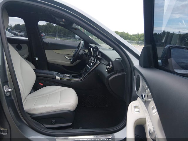 Продажа на аукционе авто 2018 Mercedes-benz C 300, vin: 55SWF4JB6JU267161, номер лота: 45509430