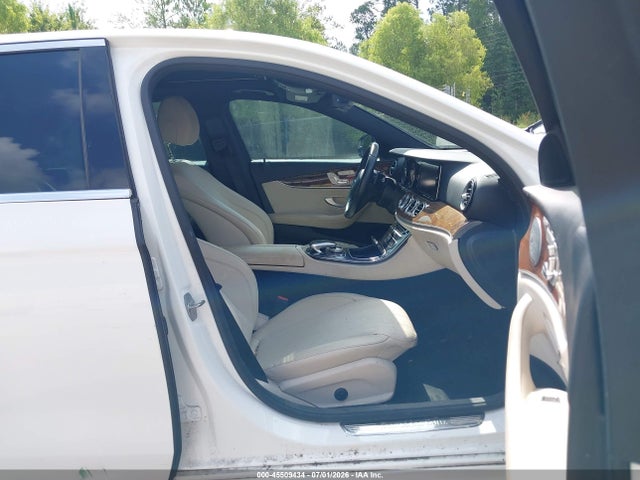 Mercedes-Benz E 300 2018 WDDZF4JB1JA335430 Image 5