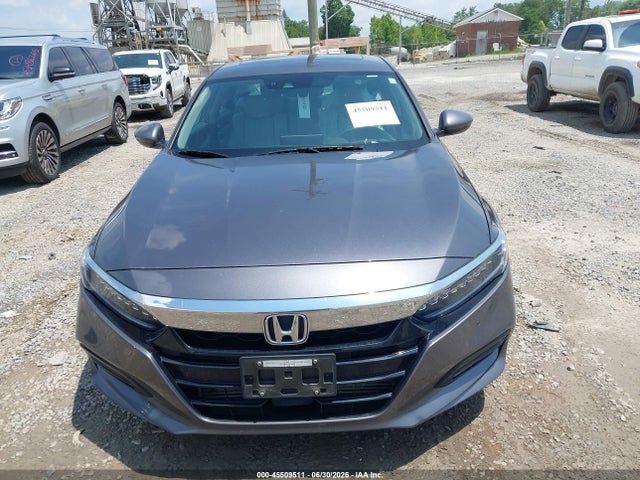 1HGCV1F9XJA138071 Honda Accord Touring