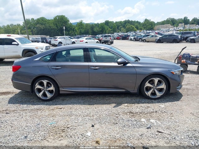 1HGCV1F9XJA138071 Honda Accord Touring