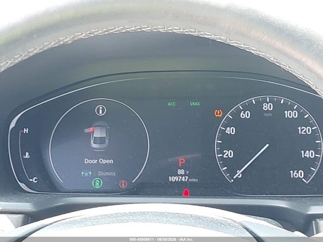 1HGCV1F9XJA138071 Honda Accord Touring