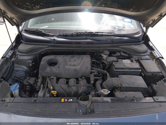 3KPC24A33KE058038 Hyundai ACCENT SE
