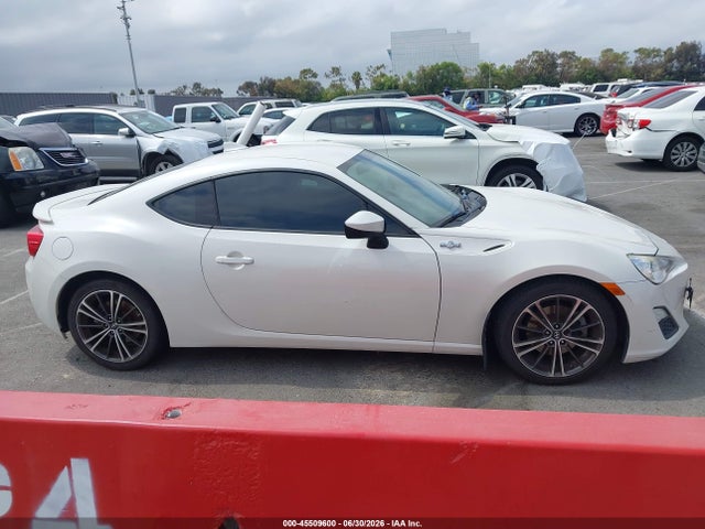 Scion FR-S 2015 JF1ZNAA15F9709362 Image 13