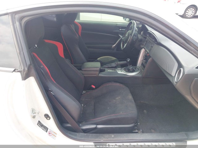 Scion FR-S 2015 JF1ZNAA15F9709362 Image 5