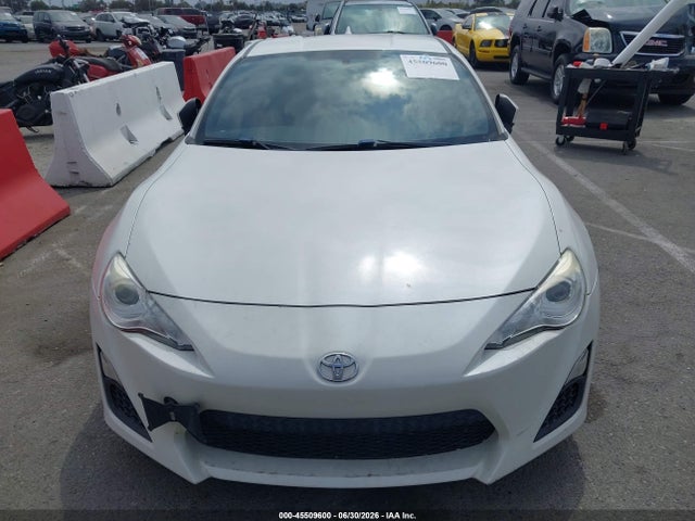 Scion FR-S 2015 JF1ZNAA15F9709362 Image 6
