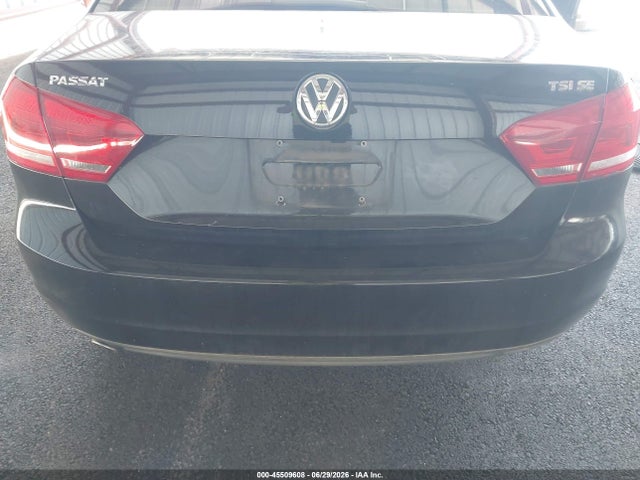 2014 Volkswagen Passat 1.8t Se მანქანა იყიდება აუქციონზე, vin: 1VWBT7A35EC094154, აუქციონის ნომერი: 45509608