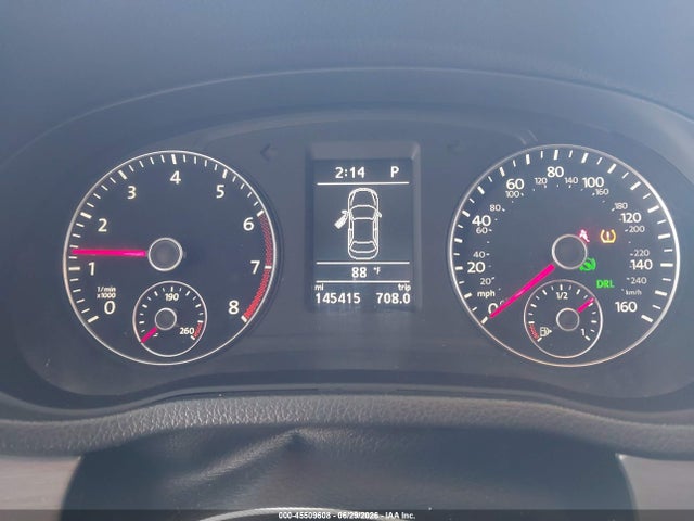 2014 Volkswagen Passat 1.8t Se მანქანა იყიდება აუქციონზე, vin: 1VWBT7A35EC094154, აუქციონის ნომერი: 45509608