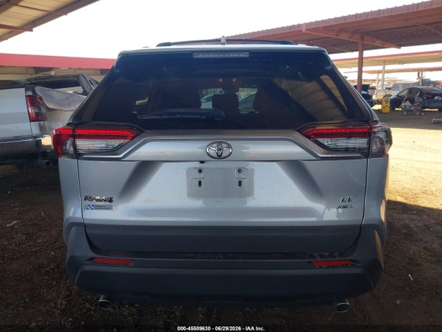 Toyota RAV4 LE 2019 2T3G1RFV5KC056938 Image 16