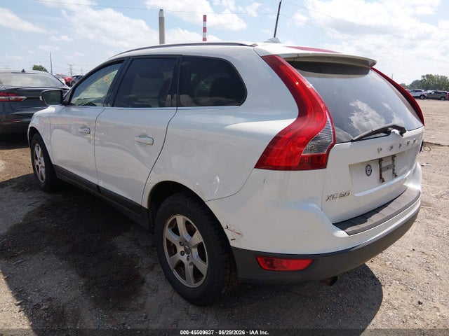 Auction sale of the 2011 Volvo Xc60 3.2/3.2 R-design, vin: YV4940DZ3B2151522, lot number: 45509637