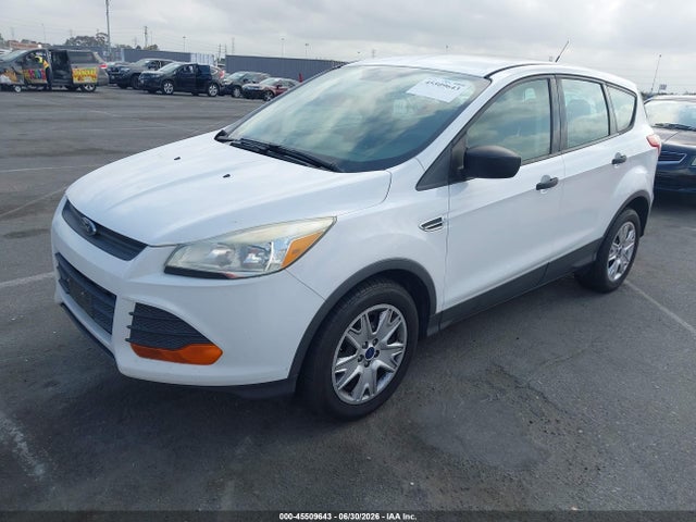 Ford ESCAPE S 2016 1FMCU0F71GUA99268 Image 2