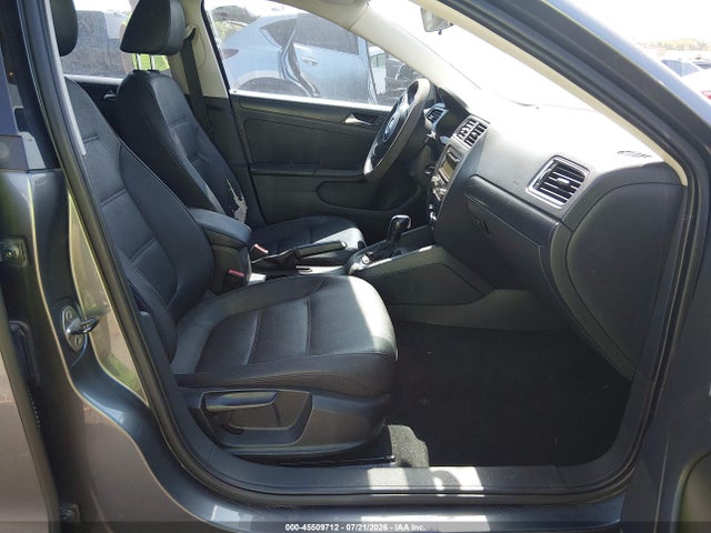 2011 Volkswagen Jetta 2.5l Se მანქანა იყიდება აუქციონზე, vin: 3VWDZ7AJ9BM355088, აუქციონის ნომერი: 45509712