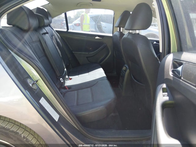 2011 Volkswagen Jetta 2.5l Se მანქანა იყიდება აუქციონზე, vin: 3VWDZ7AJ9BM355088, აუქციონის ნომერი: 45509712
