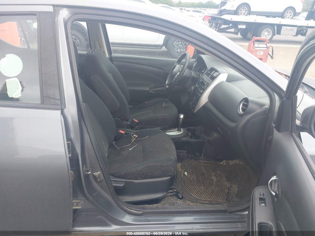 3N1CN7AP9JL833175 Nissan Versa 1.6 Sv