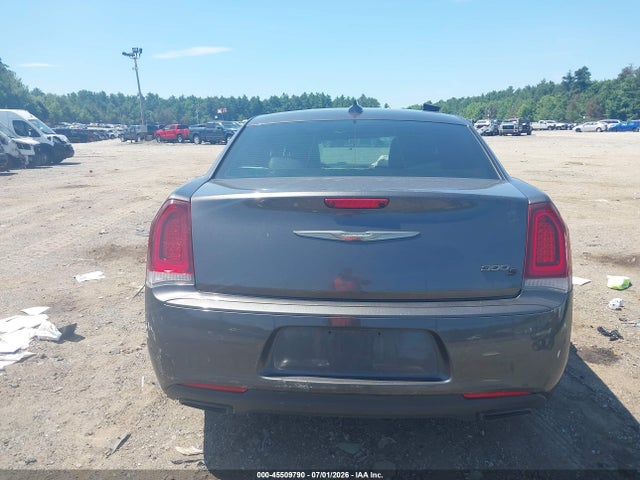 Chrysler 300 300s Alloy Edition 2017 2C3CCABG6HH647244 Image 16