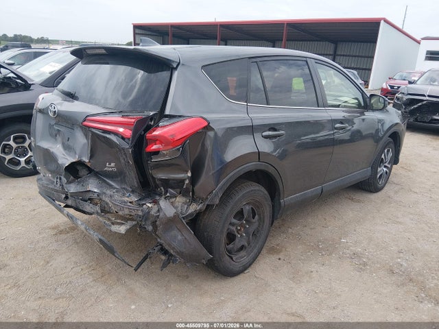 JTMBFREV7JJ727597 Toyota RAV4 LE
