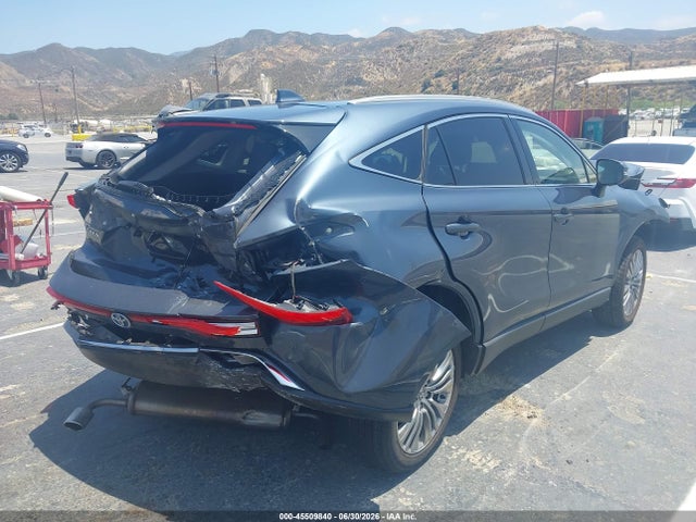 JTEAAAAH1PJ125469 Toyota Venza Xle
