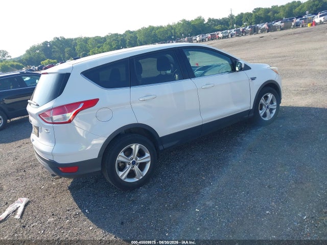 45509975 :رقم المزاد ، 1FMCU9GX3GUB75012 vin ، 2016 Ford Escape Se مزاد بيع